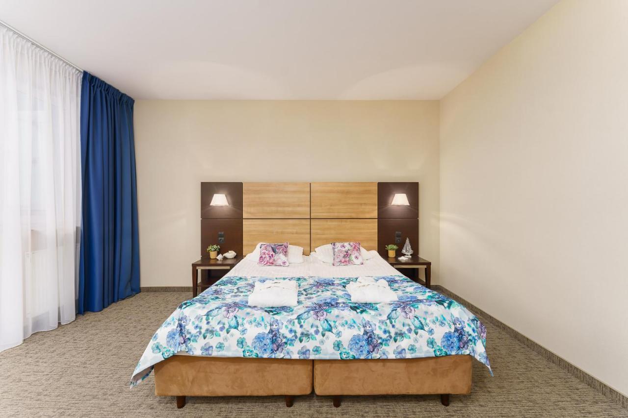 Apartamenty Prywatne W Hotelu Przy Plazy Diva Колобжег Экстерьер фото